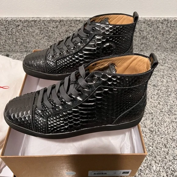 Christian Louboutin Orlato Flat in python - Picture 8 of 8